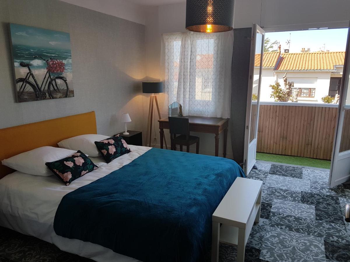 Hotel Le vent des globes à Les Sables-dʼOlonne Extérieur photo