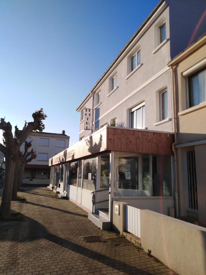 Hotel Le vent des globes à Les Sables-dʼOlonne Extérieur photo