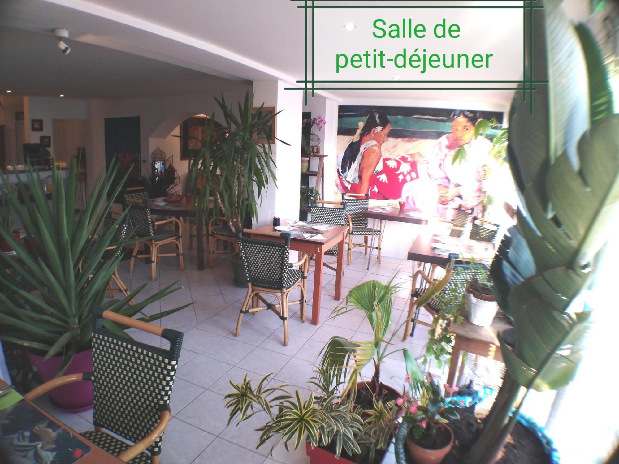 Hotel Le vent des globes à Les Sables-dʼOlonne Extérieur photo