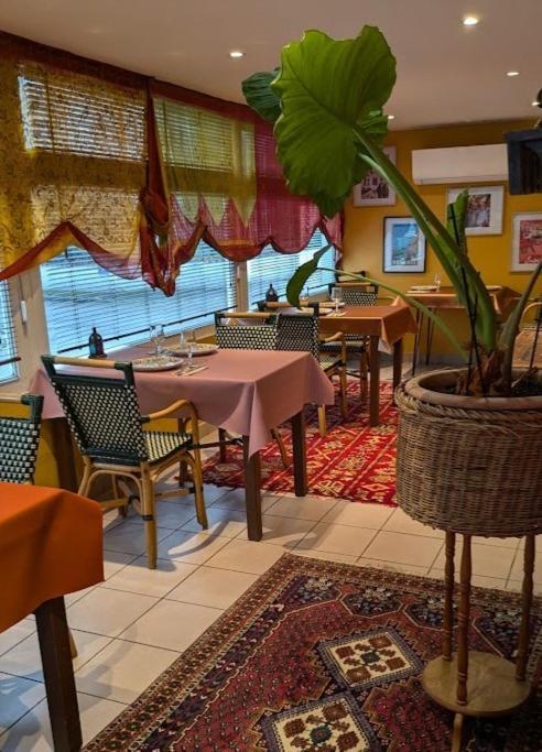 Hotel Le vent des globes à Les Sables-dʼOlonne Extérieur photo